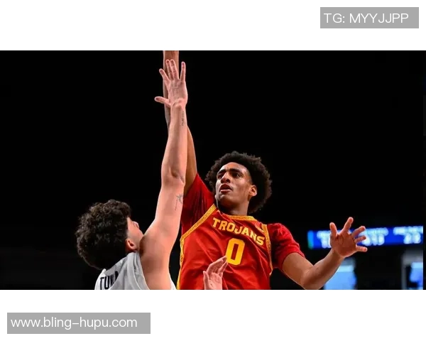 星二代阿利贾阿里纳斯即将迎来大学首秀转发球队出征客场合照引关注